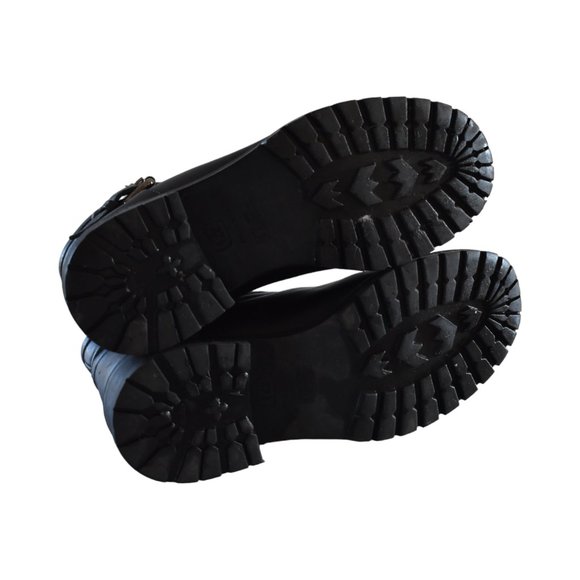 Fendi Shearling Lines Black Leather Moto Ankle Boots Boots / Booties w Lug Soles - Picture 10 of 12